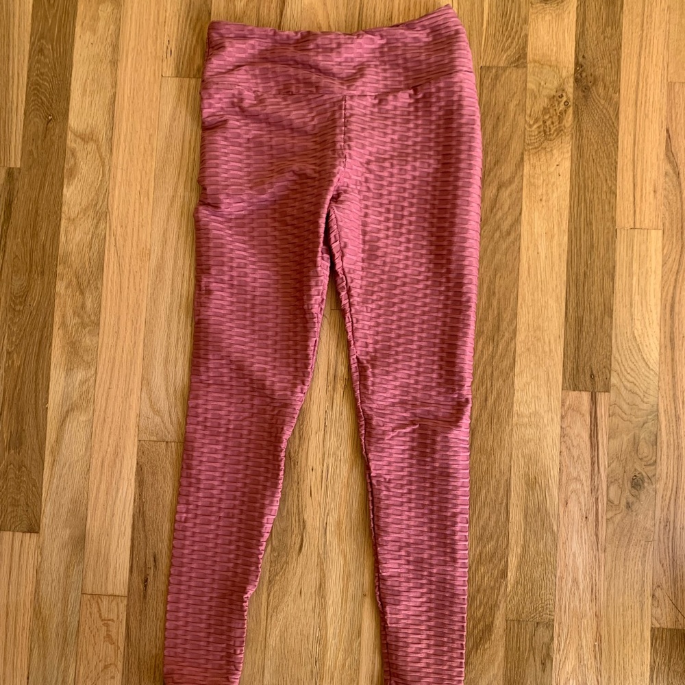Pink leggings